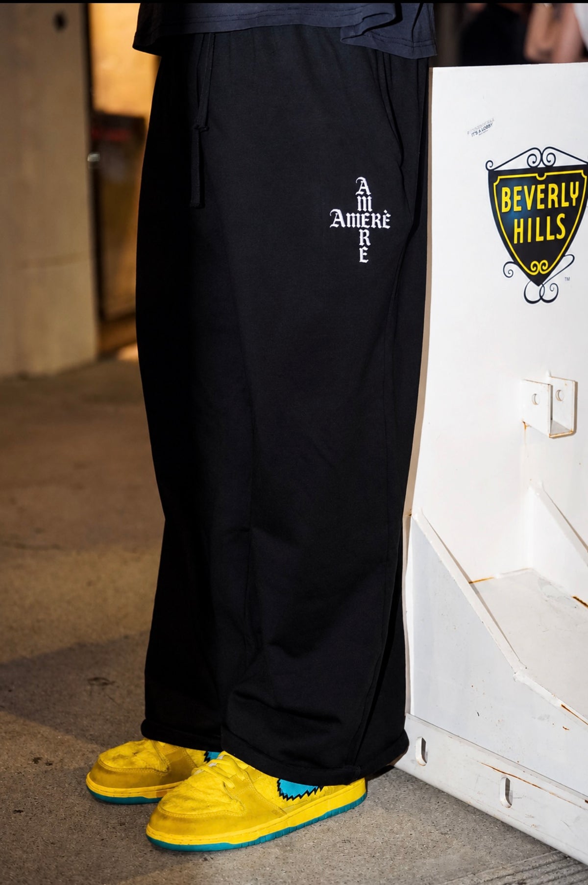 AMERE CROSS SWEATS